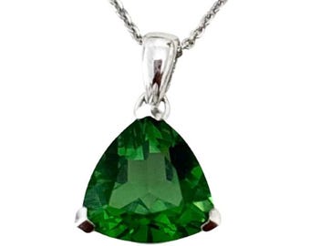 P71010s Classic Mt St Helens Green Helenite Sterling Silver Pendant Gift for Her