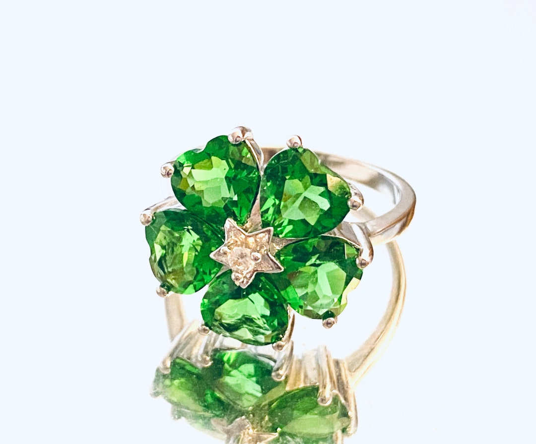 R7927 Floral Mt St Helens Green Helenite May Birthstone Heart Shape ...