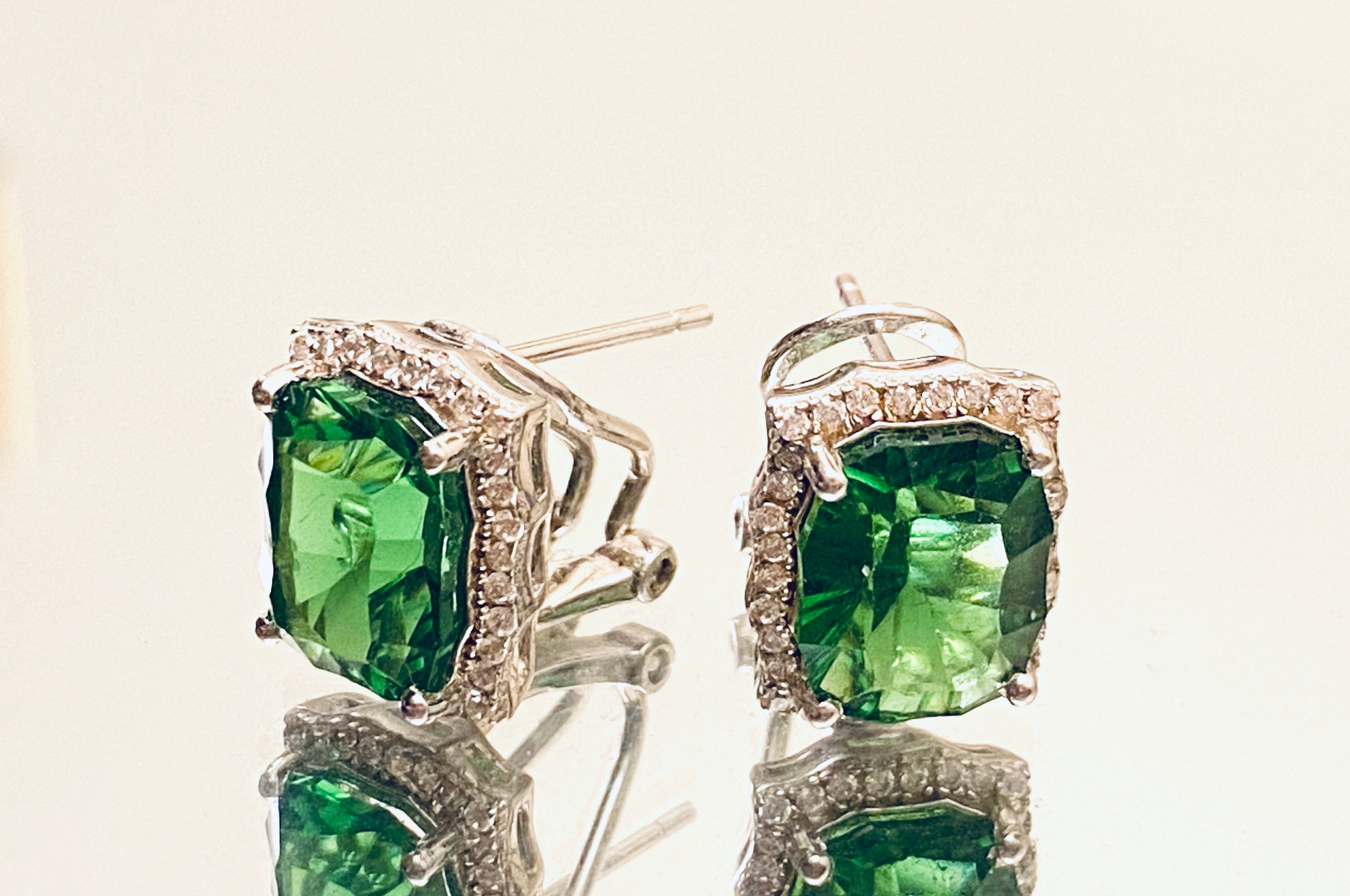 9810F Fancy Mt St Helens Green Helenite May Birthstone - Etsy