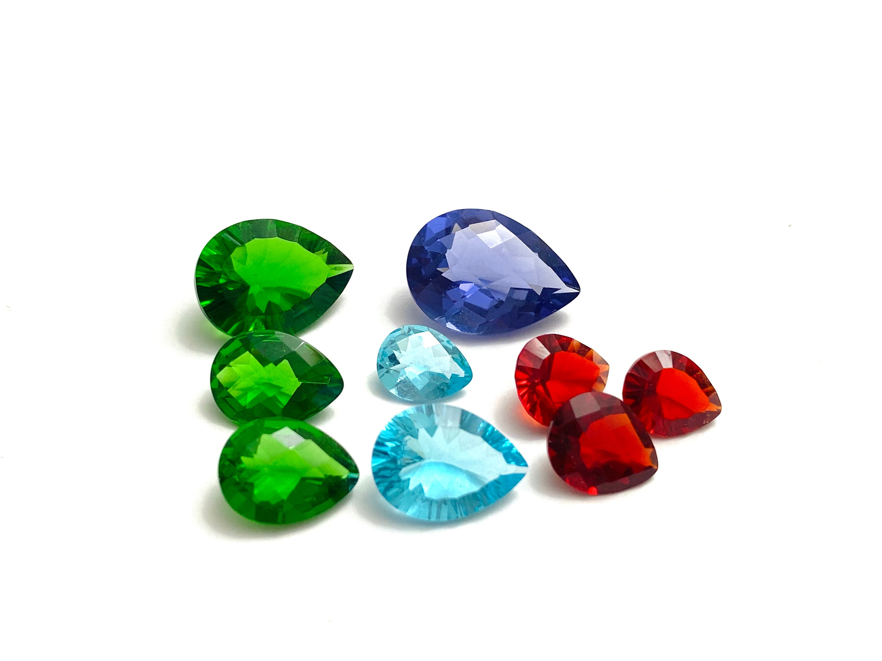 E61216L Tear-drop Mt St Helens Green Helenite May Birthstone Dangling ...