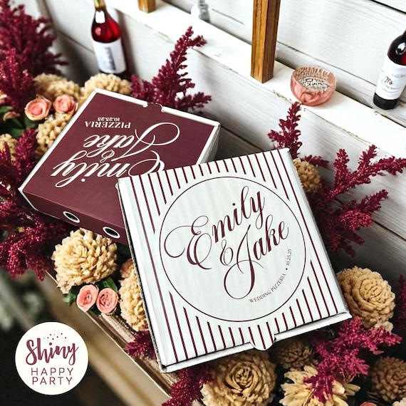 Personalised Wedding Pizza Box – 7" Treat & Graze Box Winter Berries Maroon Pizzeria Favour Boxes Wedding Reception Late-Night Food Station