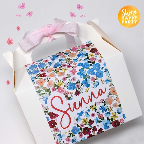 FLORAL DAISY FLOWER Girl Personalised Party Box - Add matching paperie co-ordinate party decor - Table Settings Gift Bags Birthday Stickers