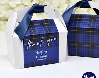 Caixa de lembrancinha de casamento personalizada em xadrez azul