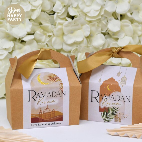 RAMADAN KAREEM Personalised Eid Mini Favor Box, Cake, Sweets, Gift Boxes. Matching Table Decor & Paperie available.