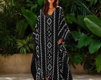 Mud Cloth African Kaftan Robe | Black & White Beach Cover Up | Afrocentric V-Neck Caftan | Boho Resort Wear | Gift for Her