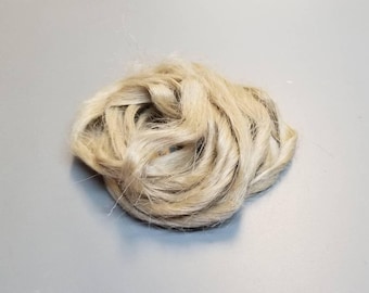 Hemp Fiber. 1 pound (16 ounces) Sliver Natural Top Roving.