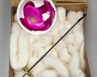 Cotton Fiber Kit. Natural Upland Cotton. Hand-Painted Porcelain Support Bowl and Brass Tahkli Spindle. (SK51)