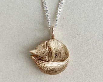 Fox Pendant Necklace - Woodland Jewelry for Nature Lovers - Silver or Bronze Wildlife Gift