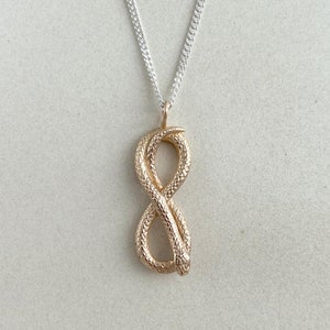 Silver Snake Infinity Necklace - Witchy Jewellery - Ouroboros Serpent Pendant
