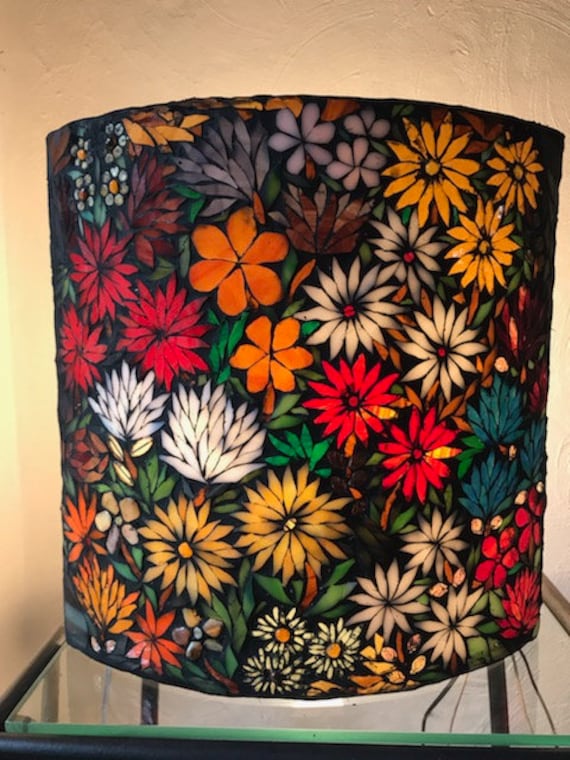 Printemps. C'est Une Applique Réalisée sur Commande.