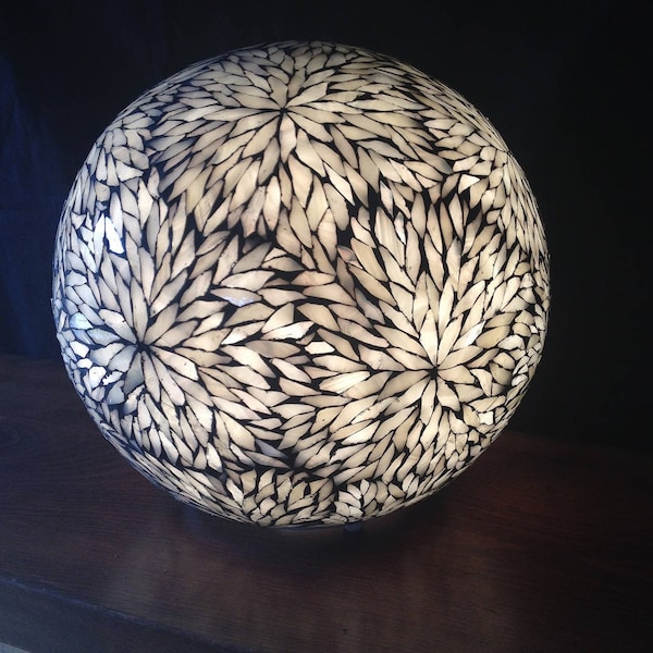 To order. Beautiful ball lamp covered with tiffany glass tesselles.