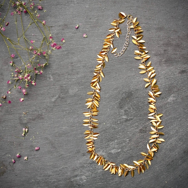 Gold leaf Necklace, delicate leaf necklace feminine necklace dainty gold necklace gold boho necklace dainty gold necklace elegant necklace