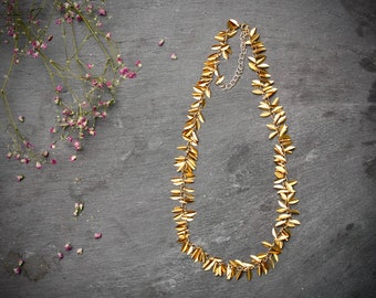 Gold leaf Necklace, delicate leaf necklace feminine necklace dainty gold necklace gold boho necklace dainty gold necklace elegant necklace