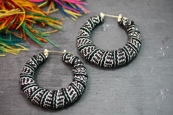 ピアス Epoxy-Colored Vintage Hoop Earrings #8290 Vintage 80s 90s Orange Oversized Plastic Hoop Earrings for