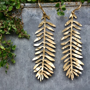 Gold Leaf Earrings Made From Raw Brass That Has Been Beaten and Hammered Bohemian, handmade nature style earrings imagem 6