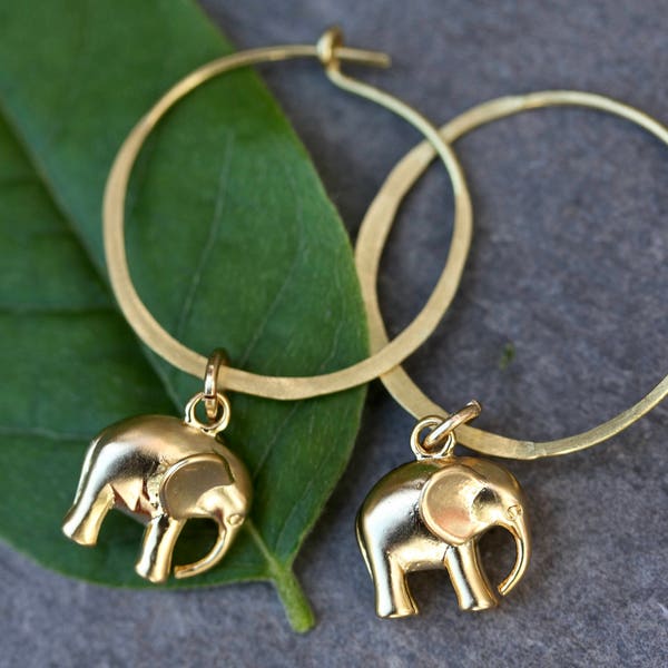 Elefant Ohrringe Elefant Schmuck Creolen Gold Creolen kleine Creolen Tier Ohrringe Afrikanische Ohrringe Gold Creolen Wildlife