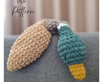Crochet Duck Snuggler Pattern: Plush Mallard Toy (PDF Pattern, US/Italian)
