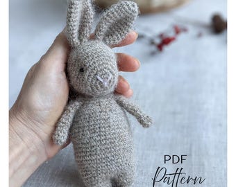 Schema per coniglietto all'uncinetto: un giocattolo amigurumi facile da realizzare (schema in PDF)