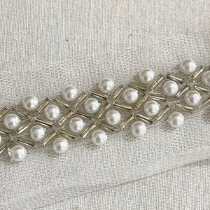 Ivory Pearls Ribbon Trim Edging Lace, Dressmaking Wedding Sewing Trimming,  3 Size 4mm, 6mm, 8mm. Shiny Ivory Faux Pearls Trimming on Ribbon