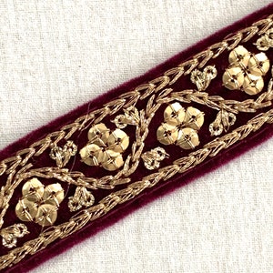 2 yards Magenta n Gold Trim, geborduurde Suede Trim, Metallic Gold Borduursel, Boho stijl Trim, Border trim, Home decor trim.