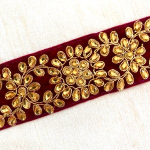 Magenta Gestickte Wildleder Borte, Goldene Kordel Strass Verziert, Traditionelle Indische Saree Borte, Kostüm Boho Nähen Borte