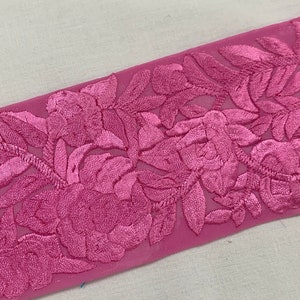 Ribete bordado en rosa intenso, ribete de georgette en rosa intenso, ribete bordado a mano, ribete de seda bordado, ribete decorativo para el hogar, ribete de borde.