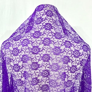 Tissu violet - Tissu dentelle violet - Tissu pour tenues habillées - Tissu dentelle florale - Tissu dentelle - Tissu transparent élégant - Tissu haute couture.