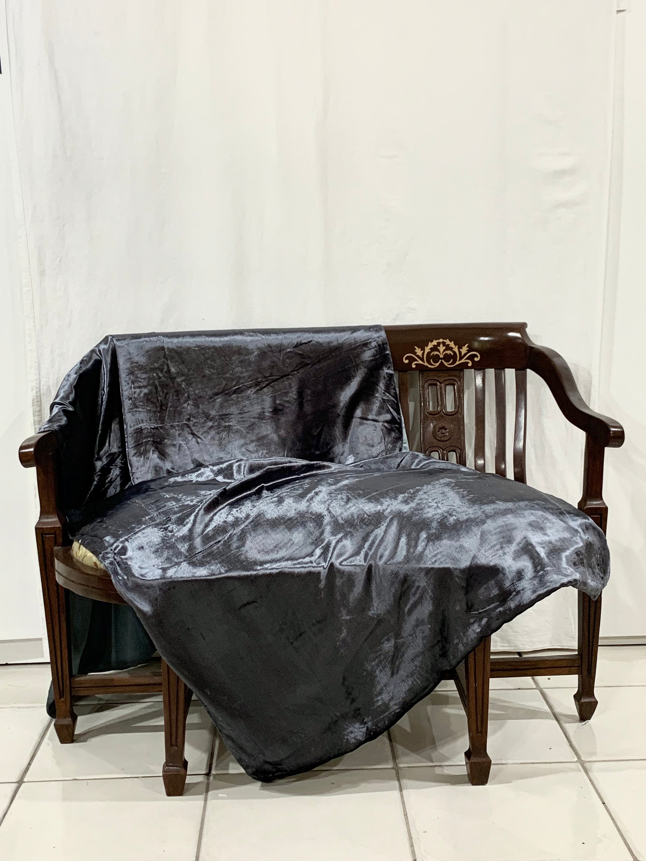 Louis Vuitton INSPIRED Throw Blanket (Velvet) – NH Timeless Designers