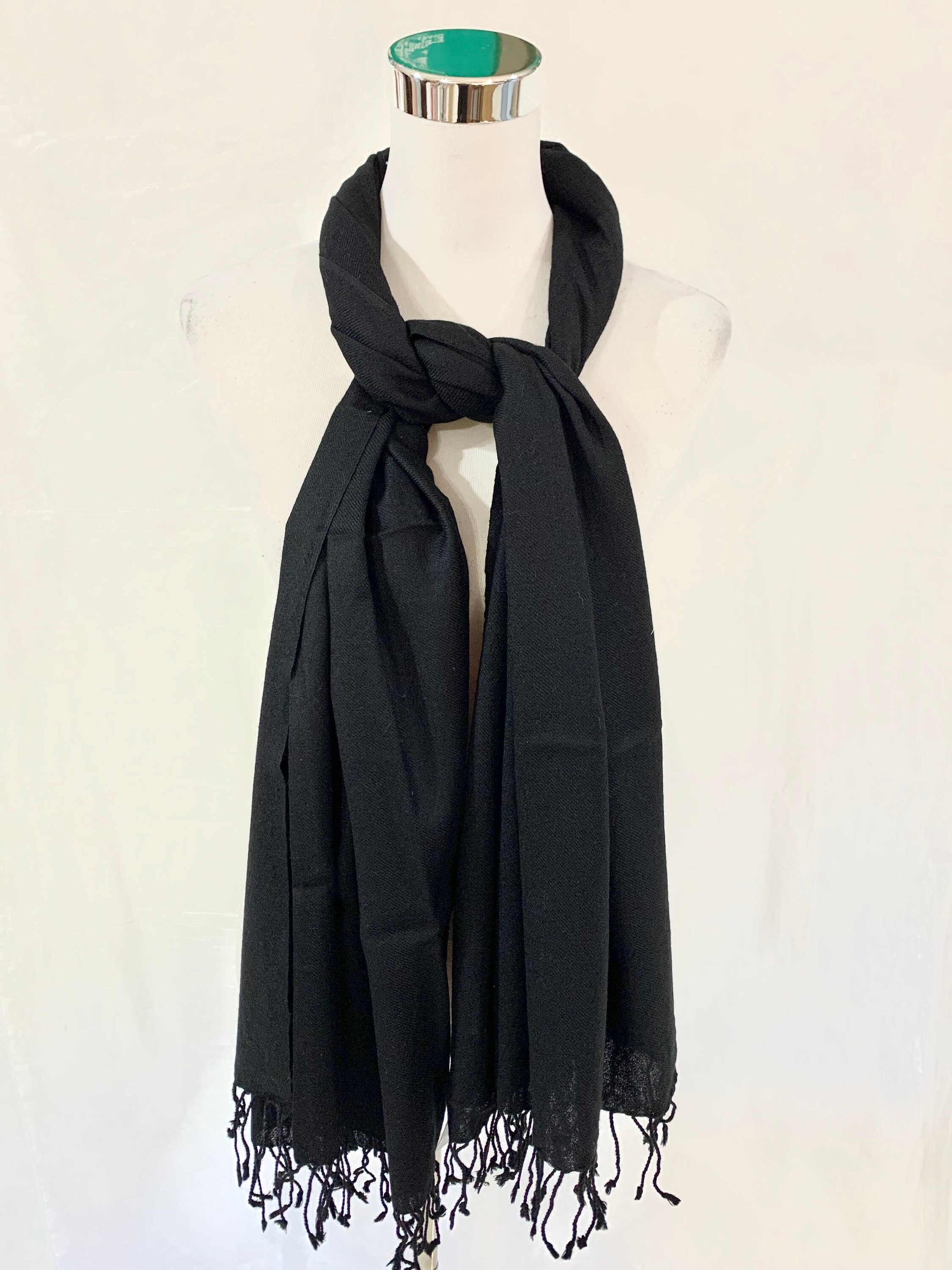 Plain Black woollen shawl Basic black woollen shawl A must | Etsy