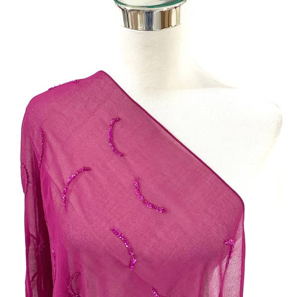 Mantón magenta Georgette, chal magenta bordado a mano, Hijab Shaw, chal formal con cuentas a mano, chal magenta lujoso.