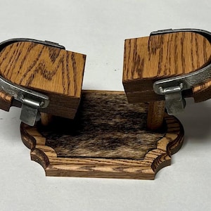 Solid Red Oak Trophy Spur Display Stand