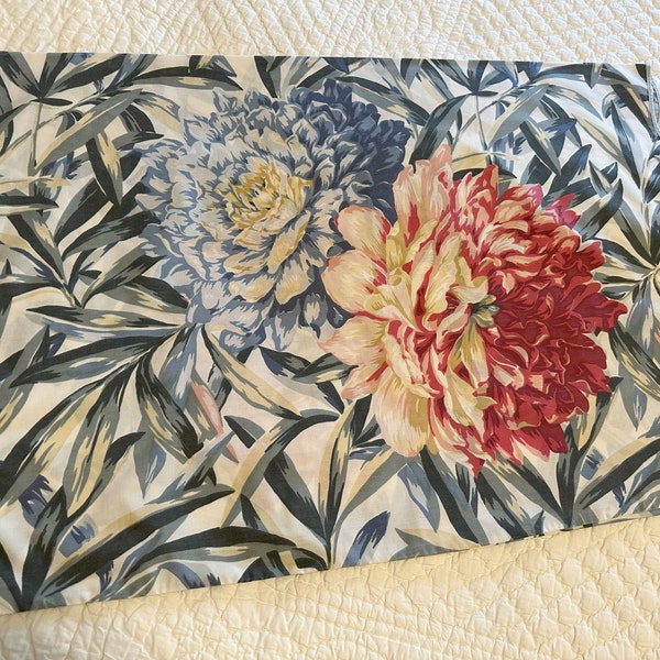 Elegant Dahlia Floral Pillowcase, Oversized Flower Design, Home Decor
