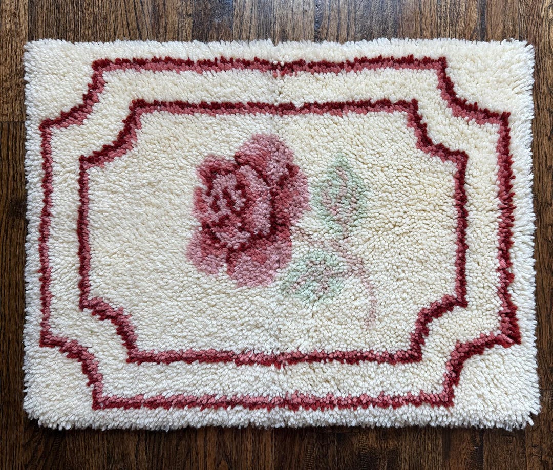 Vintage Latch Hook Rug Red Rose Floral Design With Framed Border ...