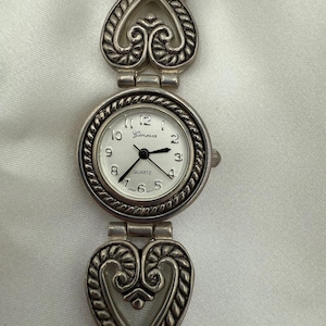 Vintage Geneva Watch: Silver Heart Links & Leather Band, Western Style