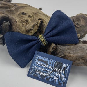 Recycled Denim Dog Bow Tie/Dog Accessories/Dog Gift/Dog Bow Tie/Denim Bow Tie/  Puppy bow tie