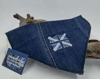 Hundehalstuch aus recyceltem Denim: Handgenähtes Union Jack Applikation