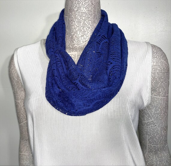 ladies royal blue scarf