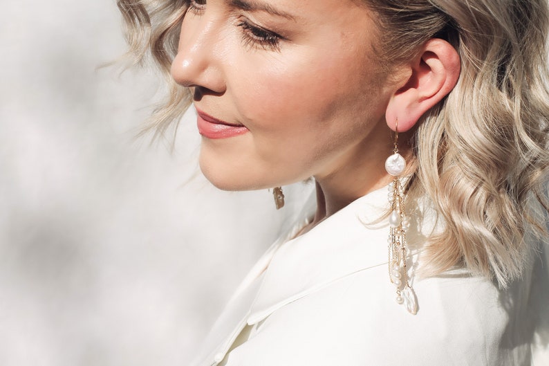 CLARENDON // Boho Luxury Bridal Earrings: Long Dangly Gold Chain & Mixed Freshwater Pearls, Stylish Wedding Jewelry image 2