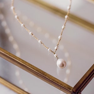 Collier en gouttes de perles de rocaille délicates - Bijoux de mariée minimalistes - Accessoires de mariage élégants