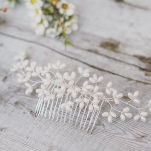 Bridal hair comb, bridal hair accessories, pearl bridal headpiece, pearl hair vine, hair piece for bride, back of head, simple pearl vine