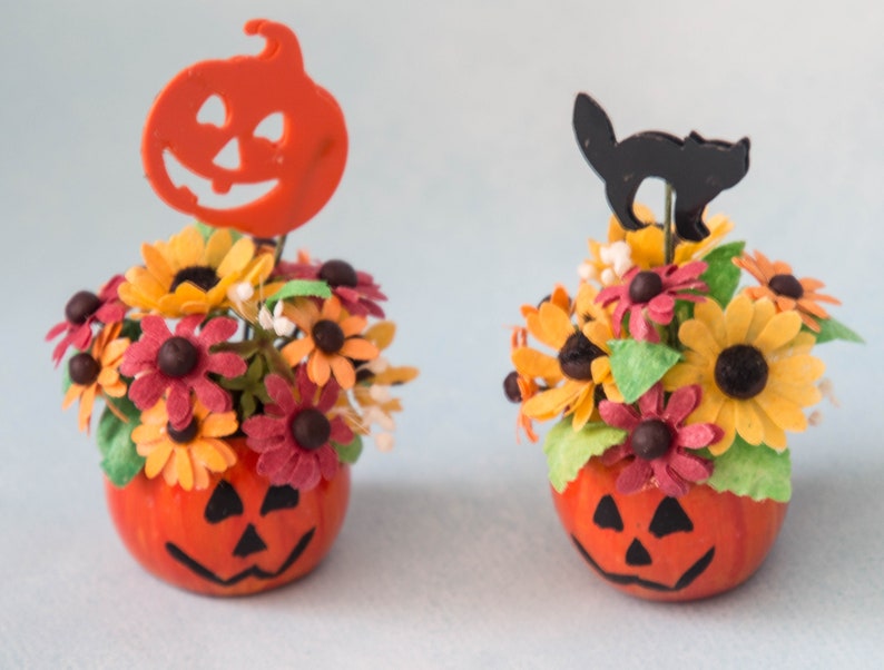 Dollhouse Miniature 1:12 Halloween Pumpkin Flower arrangment OOAK
