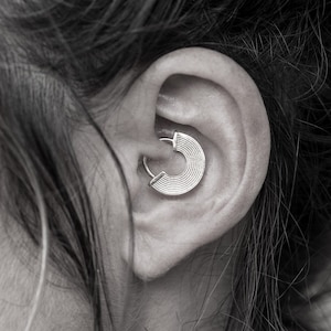Pendiente Daith de 16 g/18 g, pendientes de cartílago, perforación del trago, perforación de la hélice, joyería Rook, pendiente Daith tribal, joyería Daith