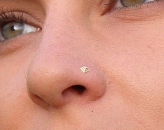 Pino de nariz em ouro maciço 14k, pino de nariz 22g, parafuso de narina minúsculo, pino de nariz indiano, alfinete de nariz tribal, piercing de narina, joia de nariz, piercing Nez