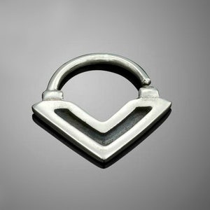 Geometric Silver Septum Ring 16g or 18g, Septum Nose Ring, Cartilage Earring, Tragus, Helix, Lobe, 925 Sterling Silver Septum Jewelry