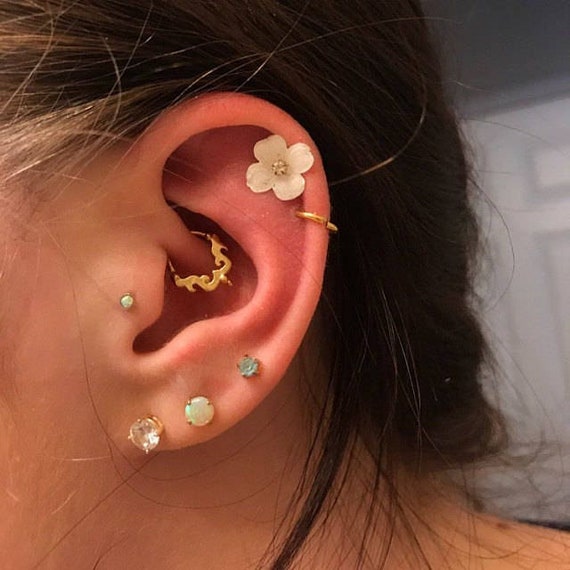 verhoging Archeoloog jongen Gouden piercing Helix oorbel tragus sieraden toren oorbel - Etsy Nederland