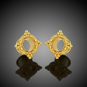 Tunnels, Ear Tunnels, Gold Plugs, Gold Gauges Earrings, Gauge Jewelry, Brass Plugs, 6, 8, 10, 12mm, 2g 0g 00g Tunnel, Tribal Gauges, Floral