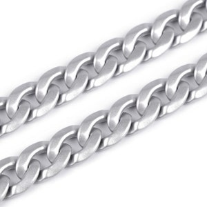 Chain for making and decorating clothes and accessories, plastic handbag chain