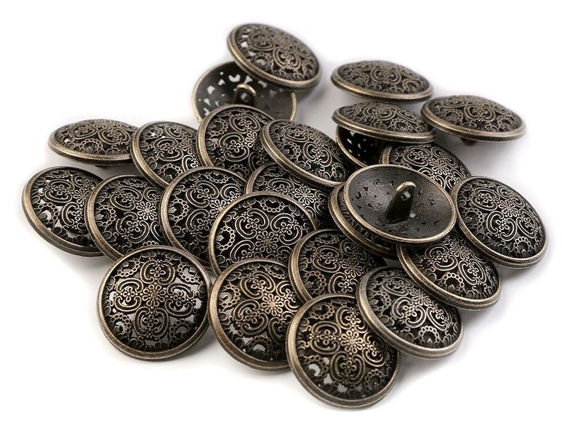 10 metal buttons chiseled / 18-22-25mm / gold silver or black / cut metal filigree pattern, buckle on the back, round buttons metal Bronze