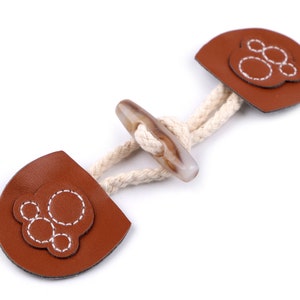 2 Attaches brandebourg décorées simili cuir et bouton buche toggle  / Bouton imitation corne pour veste, manteau, bébé, enfant