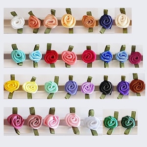 Mini petites roses et feuilles en ruban satin 12mm / Nombreux coloris / Fleurs satin, petites roses tissu décoration mariage image 1